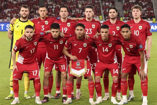 HLV Kluivert đặt mục tiêu giành trọn 6 điểm trước Trung Quốc và Nhật Bản 1